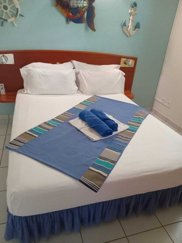 1 bedroom, WiFi, bed sheets