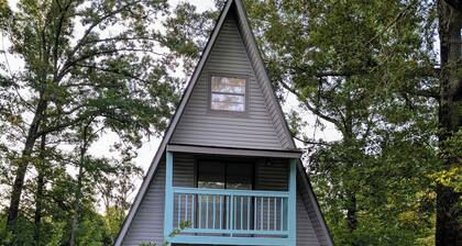 Gnome Home A-Frame near Lake Greeson & Crater of Diamonds