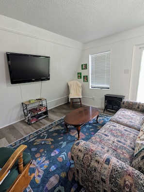 TV