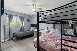 5 bedrooms, iron/ironing board, travel cot, WiFi