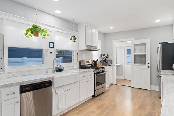 Microwave, oven, stovetop, dishwasher