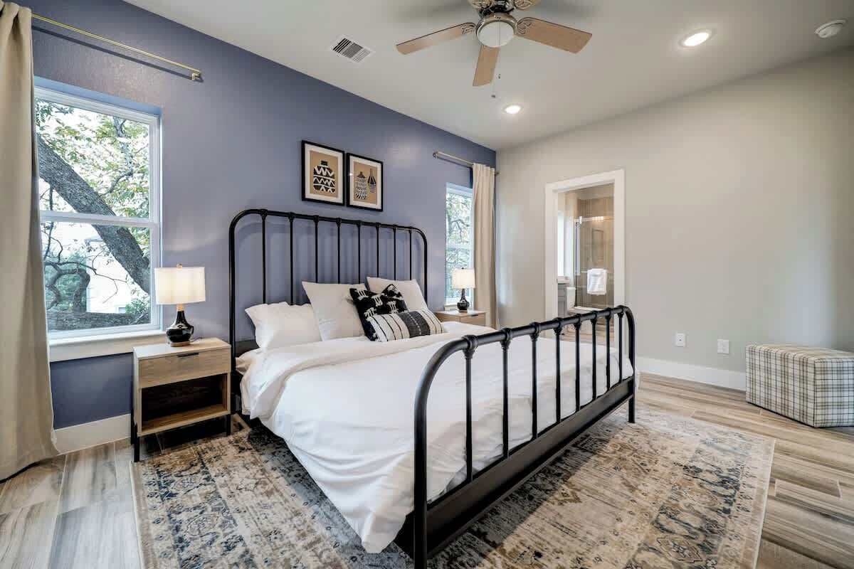 4 soverom, strykejern/-brett, wi-fi og sengetøy