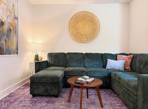 Unclassified image, 4 of 13, button - 1500 Sq ft Space 2 Bed 2 Bath Large Kitchen (Conshohocken)