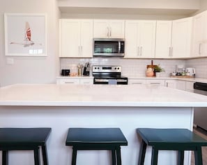 Unclassified image, 5 of 13, button - 1500 Sq ft Space 2 Bed 2 Bath Large Kitchen (Conshohocken)