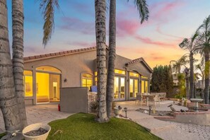 Exterior - Lakeside home with private patio, Grill, Golf view (Glendale)