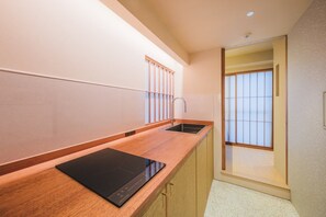 Fridge, microwave, cookware/dishes/utensils