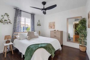2 bedrooms, WiFi, bed sheets