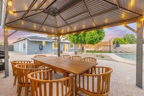 Outdoor dining