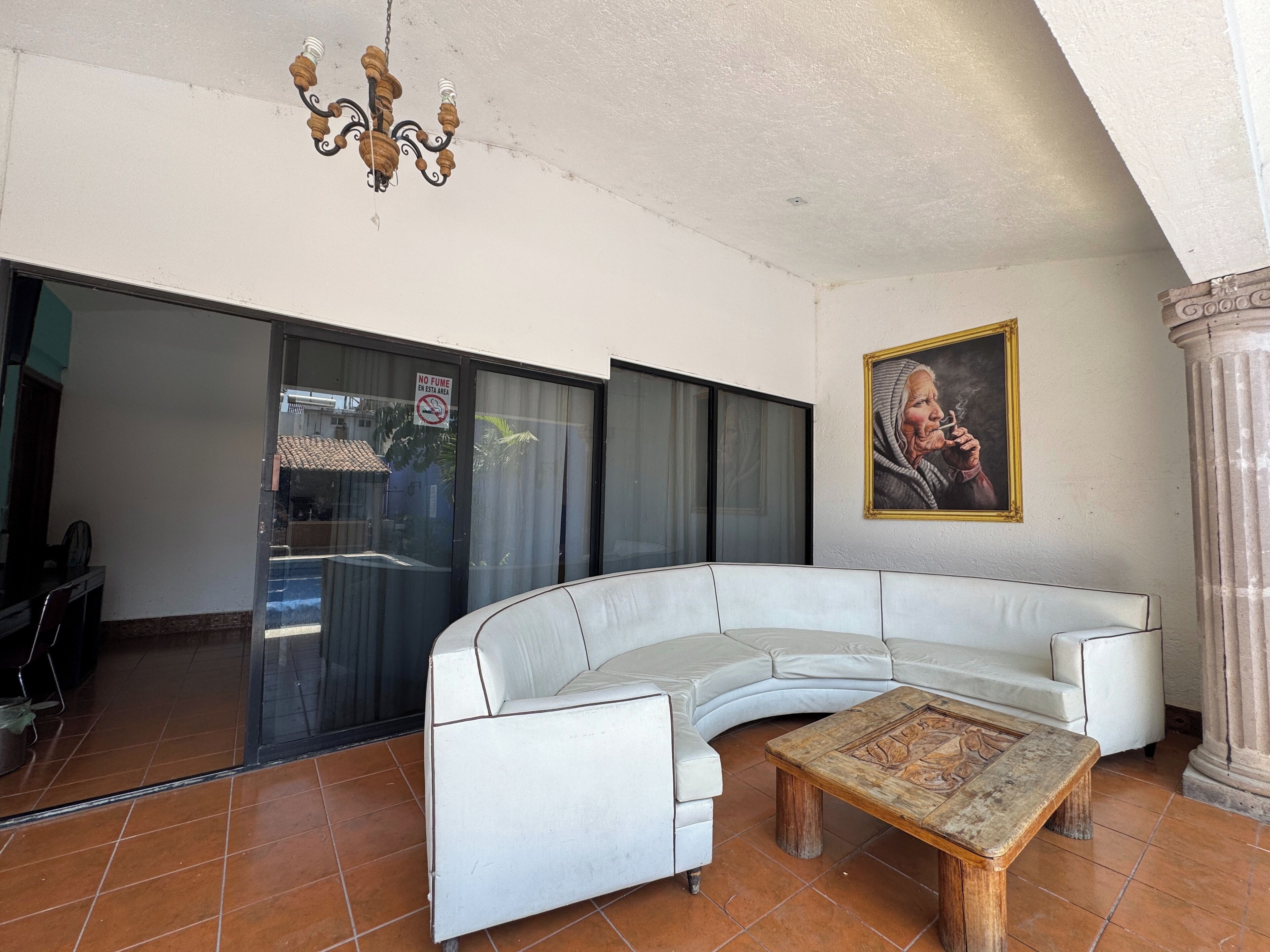 Double Room | Living area | 32-inch TV with digital channels