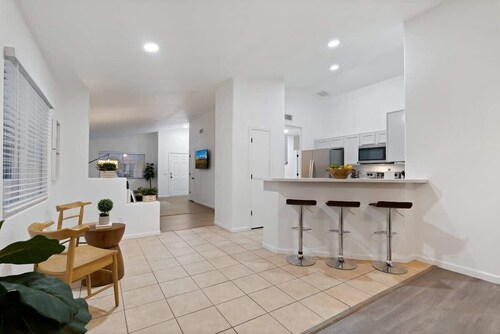 4 Bedroom Retreat in the Heart of Oro Valley