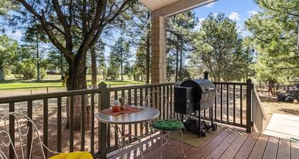 Charming Woodland 3BR Retreat | Sleeps 10