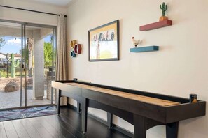 Game room - Modern 4-BR Home, Heated Pool, Jacuzzi, Grill (Mesa)