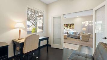 TV, fireplace, offices