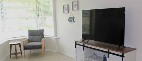 Smart-tv en een open haard