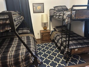 3 chambres, Wi-Fi gratuit, draps fournis