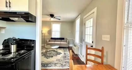 Cardinal Cottage - Sleeps 4