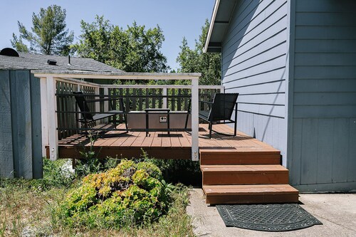 Romantic Forest Hideaway  Wine, Hike, Relax in Santa Cruz Mountains