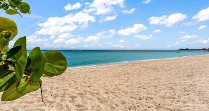 Historic Boggy Sand Wood Cottage with Pool & Private Seven Mile Beach Access