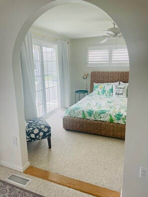 5 室のベッドルーム、アイロン / アイロン台、WiFi (無料)、ベッドシーツ