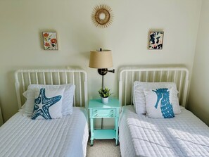 5 habitaciones, tabla de planchar con plancha y wifi gratis