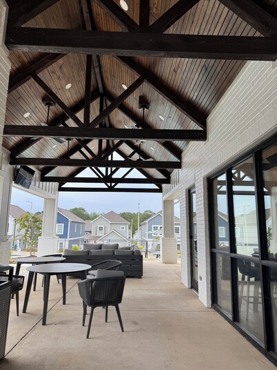 Charming Townhome with easy access to everything Oxford