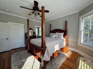 4 chambres, fer et planche à repasser, Wi-Fi gratuit, draps fournis