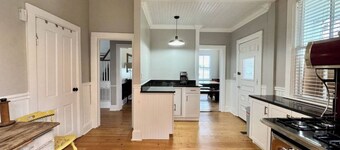 Pecan Point - Sleeps 10 - Stunning Lowcountry home!