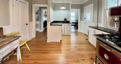 Pecan Point - Sleeps 10 - Stunning Lowcountry home!