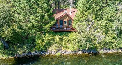 Paradise on the banks of the McKenzie River