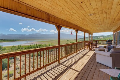 Walk to Lake: Scenic Southern Colorado Escape!