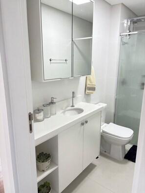 Handtücher, Seife, Toilettenpapier