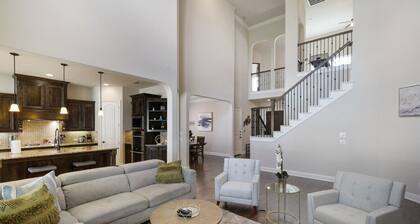 Spacious & Luxe, 5 Star Neighborhood, Movie Theater