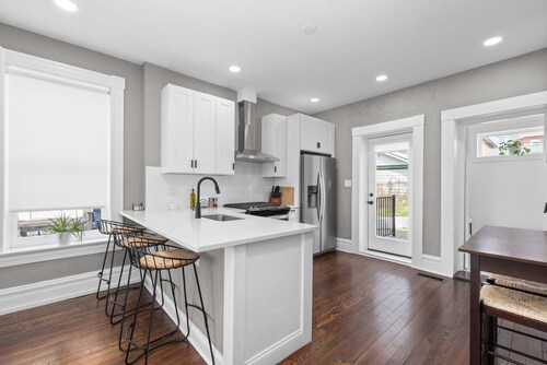 Forest Park Retreat by StayLage