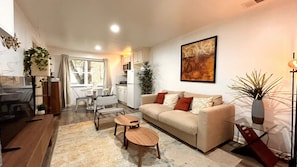 Televisor intel·ligent i llibres