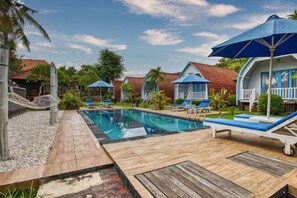 Unclassified image, 5 of 12, button - Megaland Bungalow (Bali)
