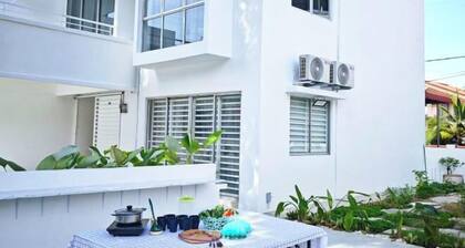 Cosy Batu Kawan Home 12 Pax ~5 mins to IKEA~ Entire Home ~4 Bedrooms~