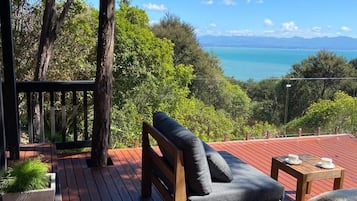 Luxury Tree House, Sea View | Teres/patio