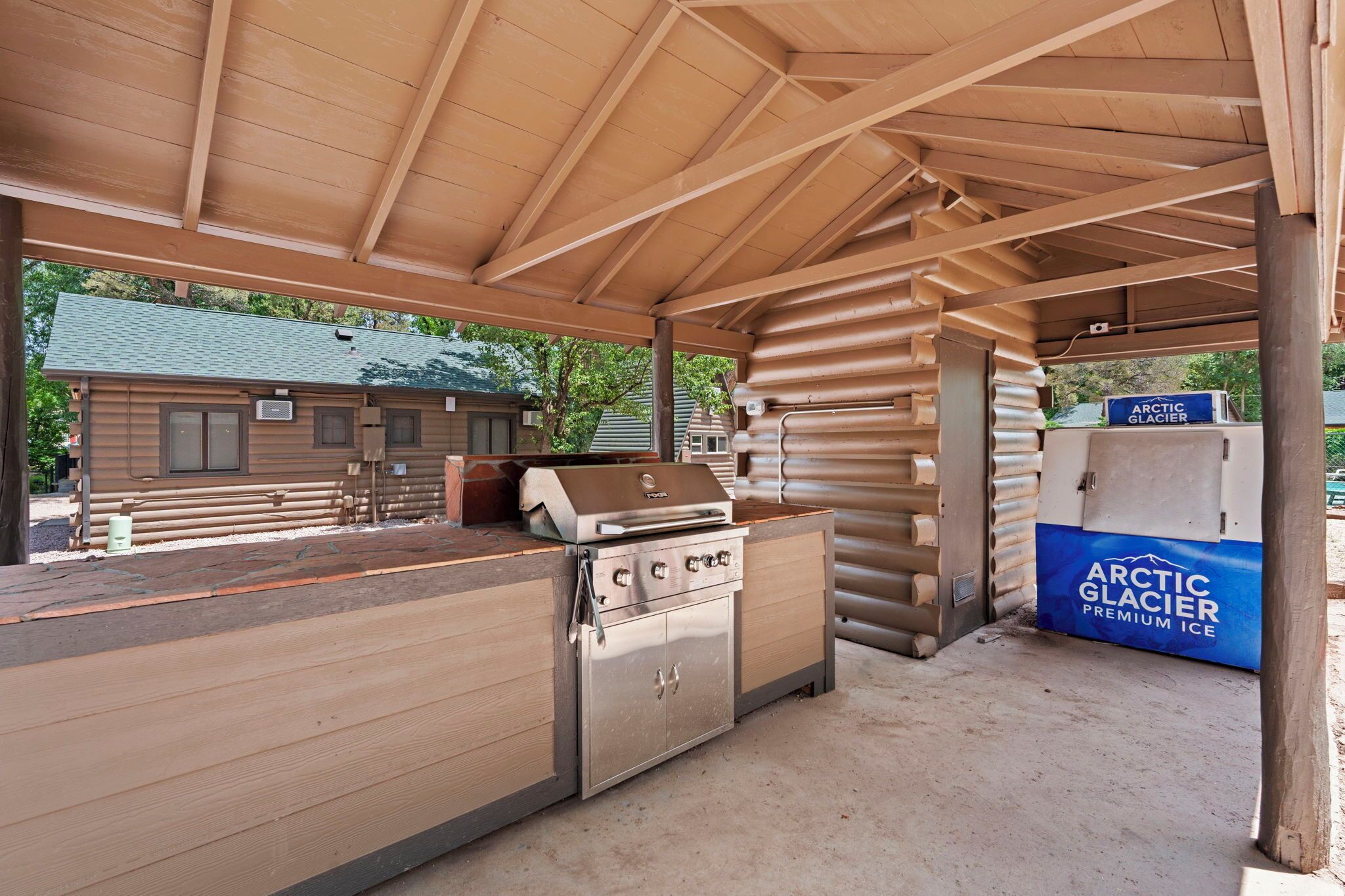 BBQ/picnic area