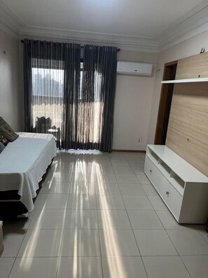 4 chambres, fer et planche à repasser, accès à Internet, literie fournie