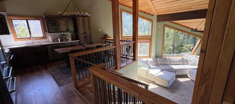 Epic Alpine Meadows Views!  Newly Remodeled Home with Hot Tub