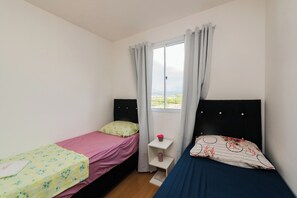 2 habitaciones, acceso a internet y ropa de cama 