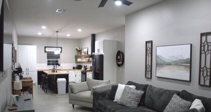 -3-bedroom house in Waynoka - near the Sand trail built in 2025