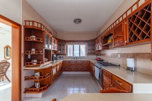 Chalet | Eigene Küche | Wasserkocher mit Kaffee-/Teezubehör