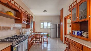 Chalet | Private kitchen | Coffee/tea maker, freezer