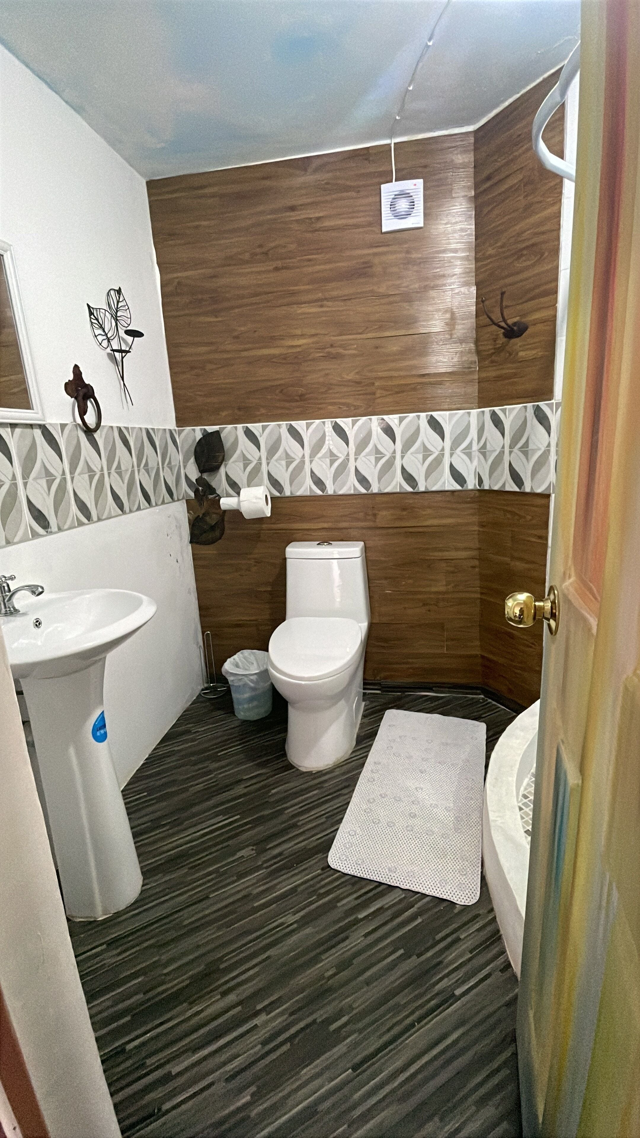 Apartamento Deluxe, balcón, vistas al valle | Baño | Ducha, toallas, jabón y champú