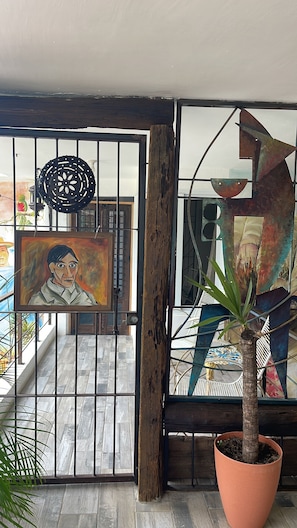 Appartamento Deluxe, balcone, vista valle | Postazione laptop, tende oscuranti, insonorizzazione