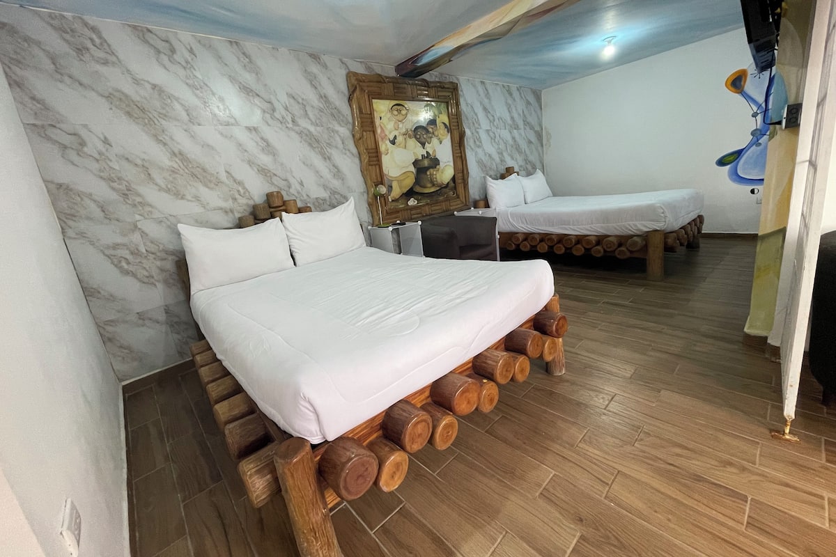 Appartement Deluxe, vue vallée | Espace de travail pour ordinateur portable, rideaux occultants