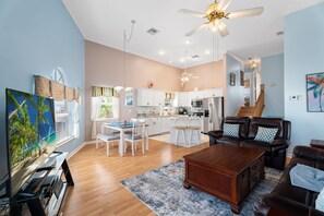 スマートテレビ、テレビゲーム、卓球台