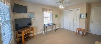 Southern Seasons – Pool, Hot Tub & Pet-Friendly