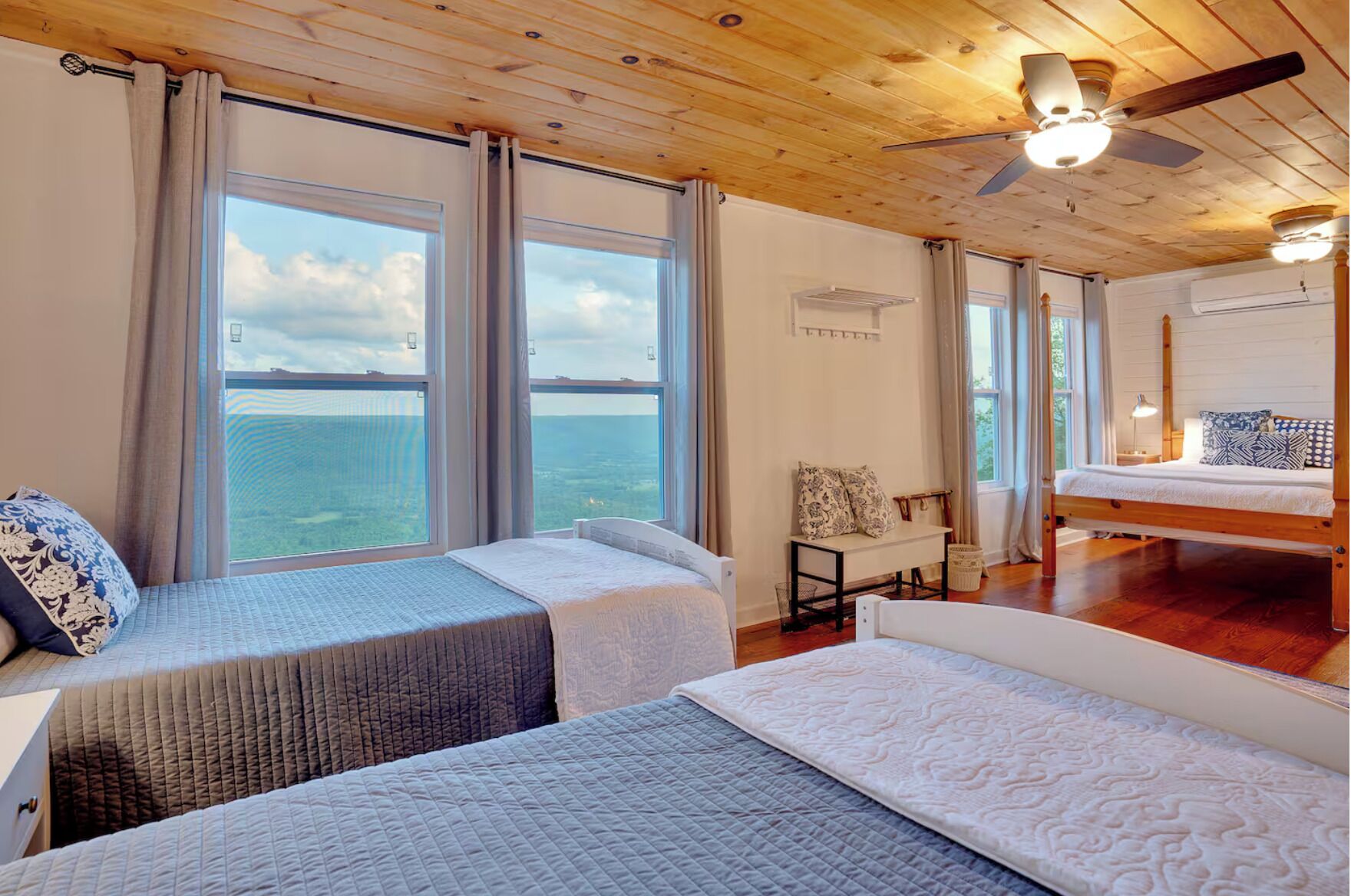 2 habitaciones, tabla de planchar con plancha, wifi y ropa de cama 